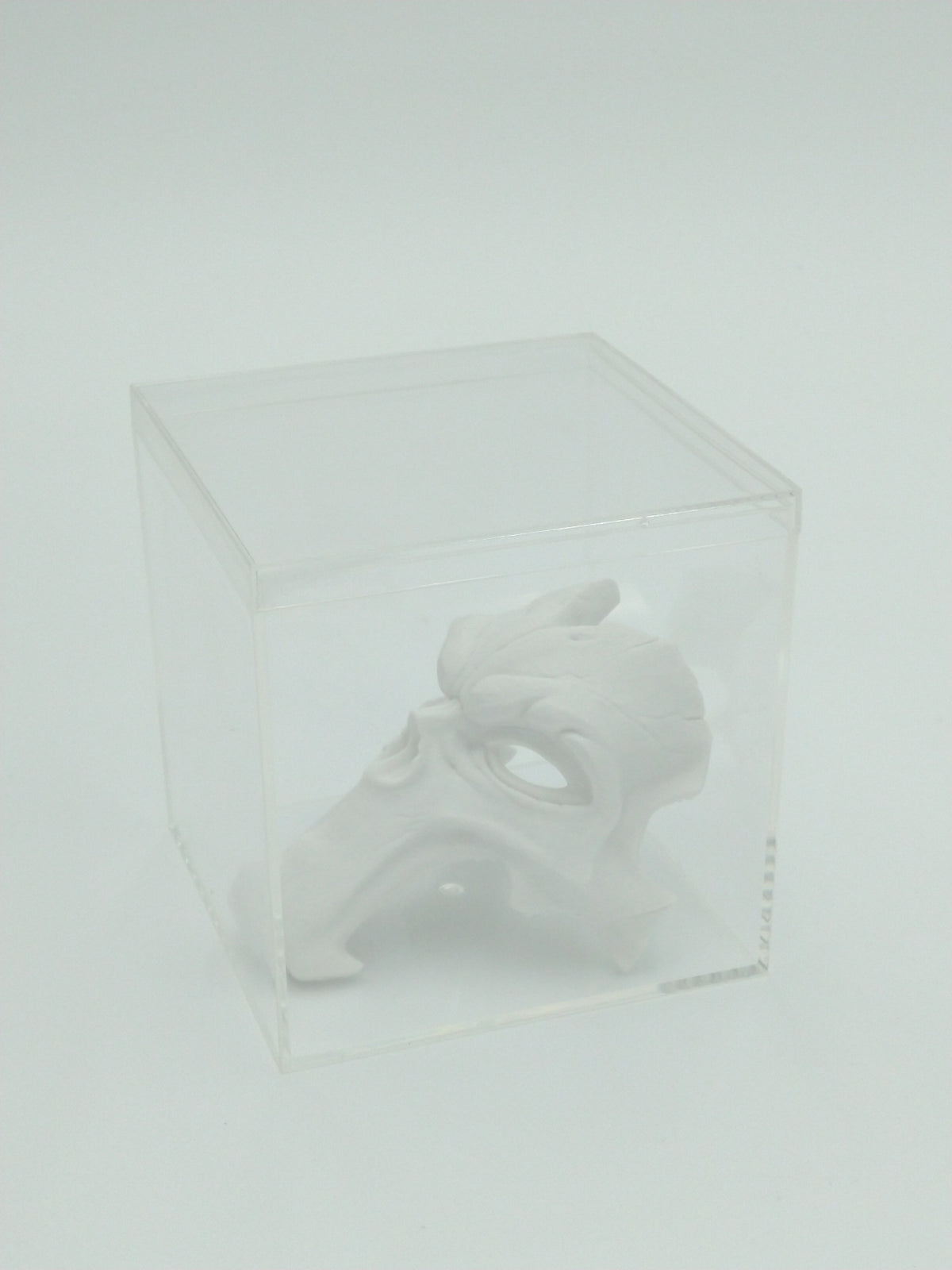 Darksiders Death Mask Skull Miniature Collectible W/Display case 3d printed