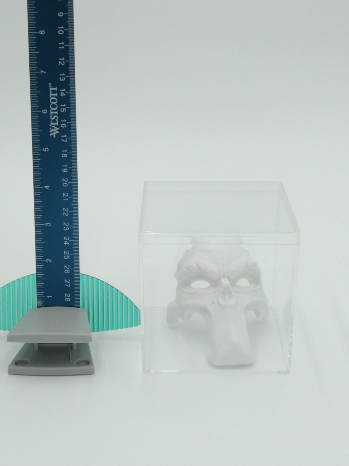 Darksiders Death Mask Skull Miniature Collectible W/Display case 3d printed