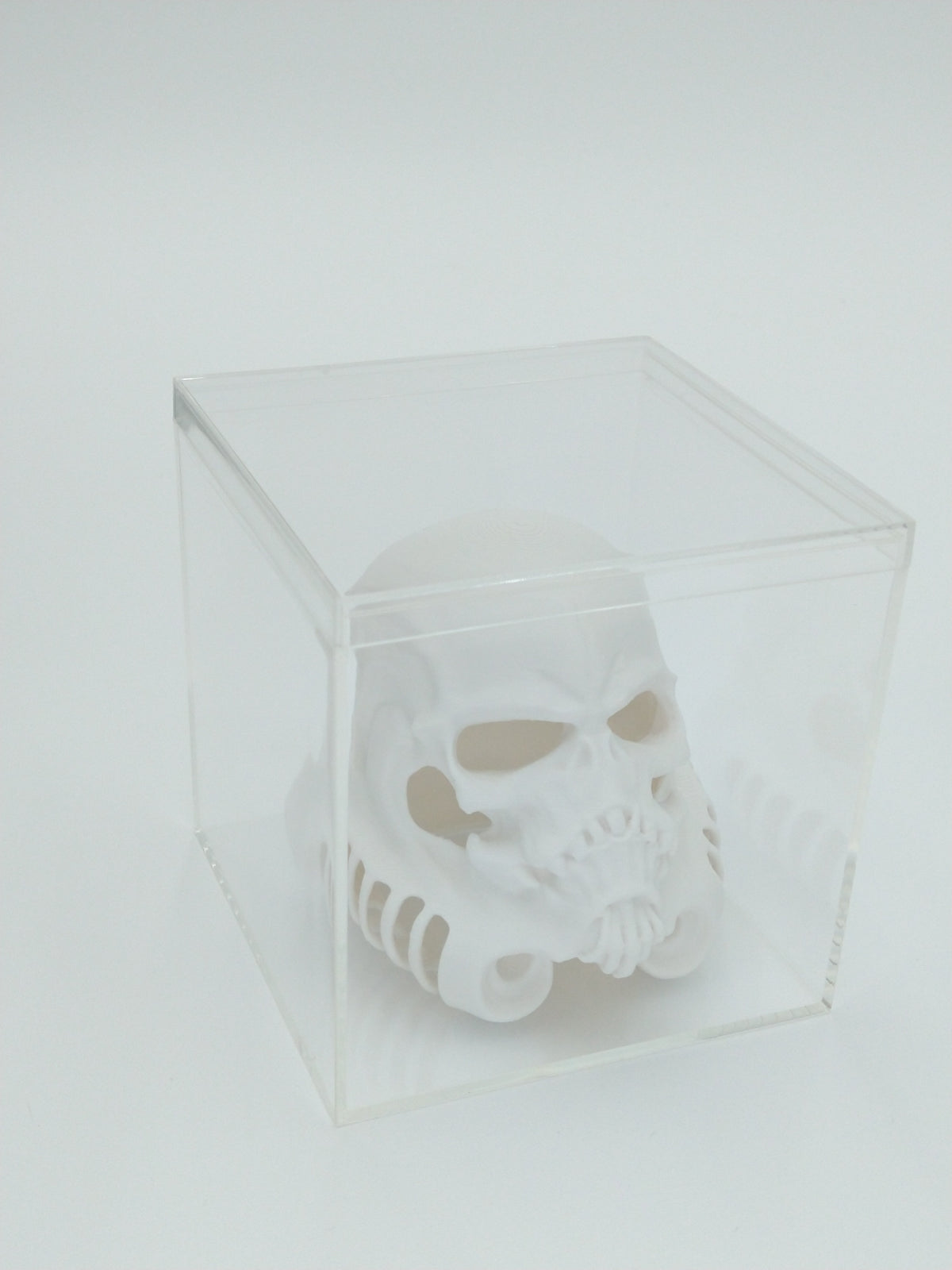 SKULLTROOPER Helmet Skull Miniature Collectible 3" W/Display case 3d printed